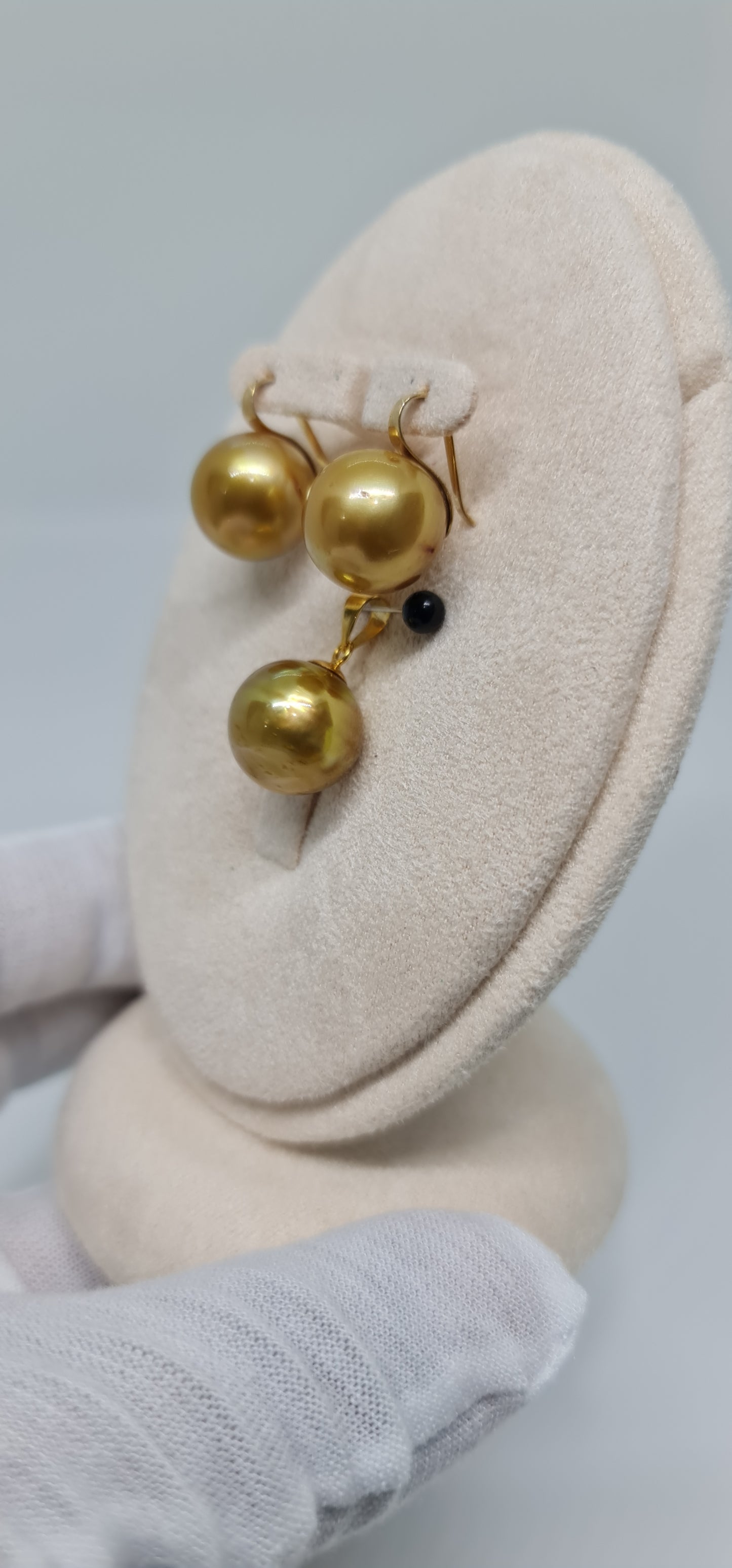 13.3mm Authentic South Sea Pearls Golden Champagne Color Set in 14K Gold