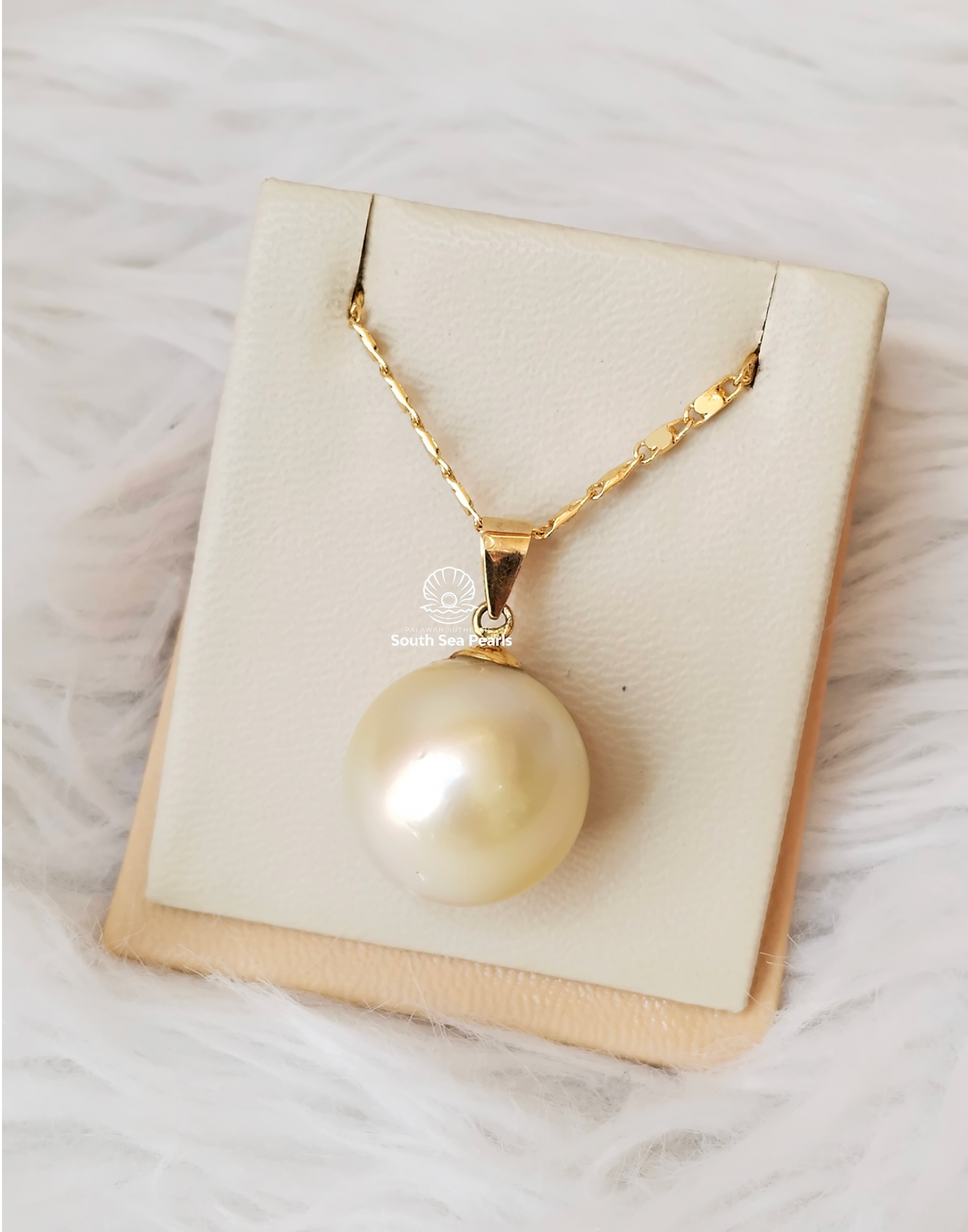 17.3mm Palawan Authentic Light Champagne Color South Sea Pearl Pendant in 14k Real Gold Settings