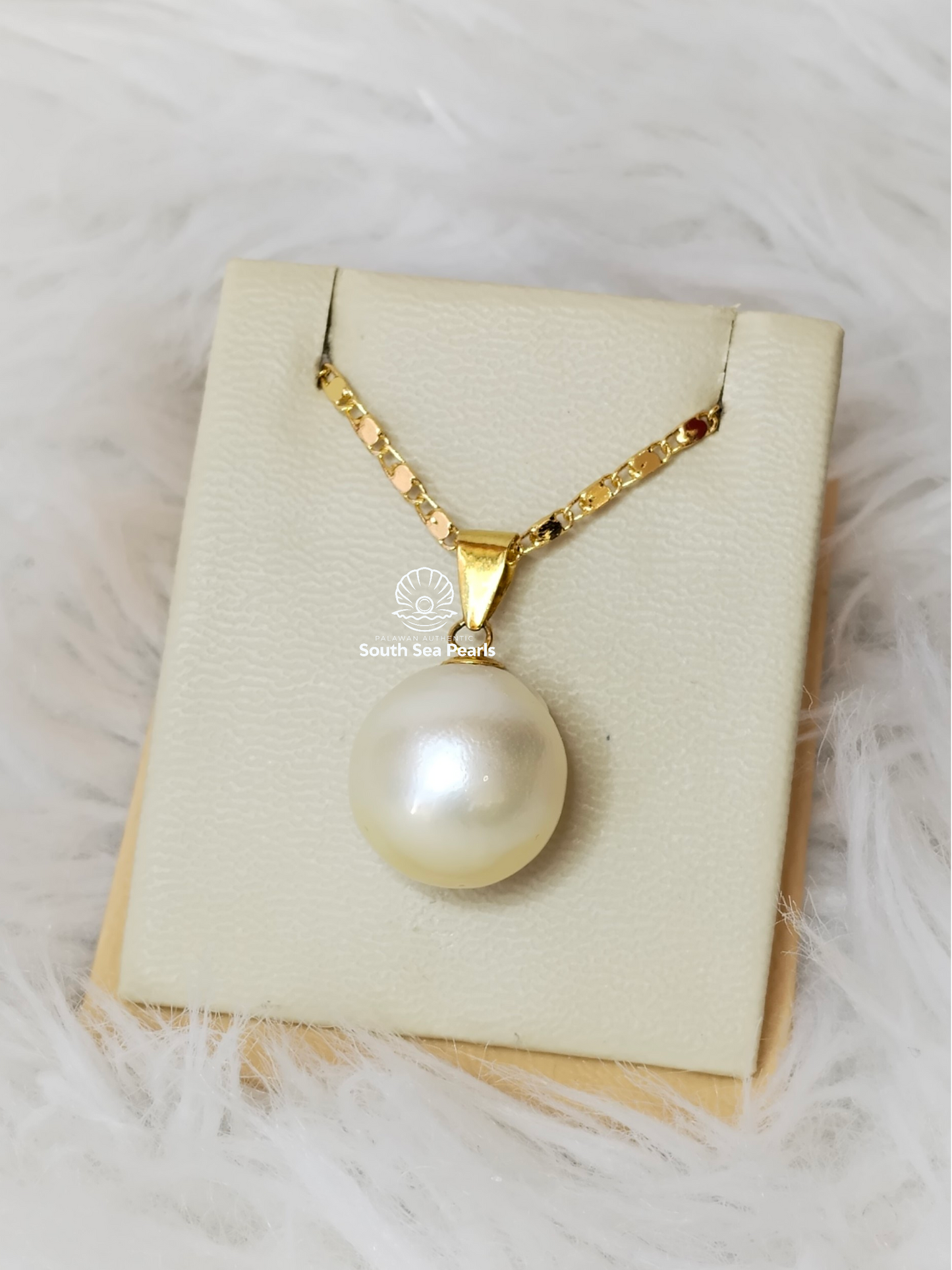 15mm Palawan Authentic Light Champagne Color South Sea Pearl Pendant in 14k Real Gold Settings