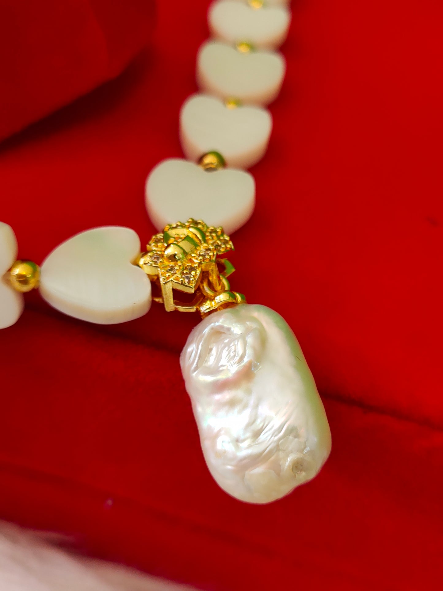 Mother Pearl with Keshi Pearl with Earring