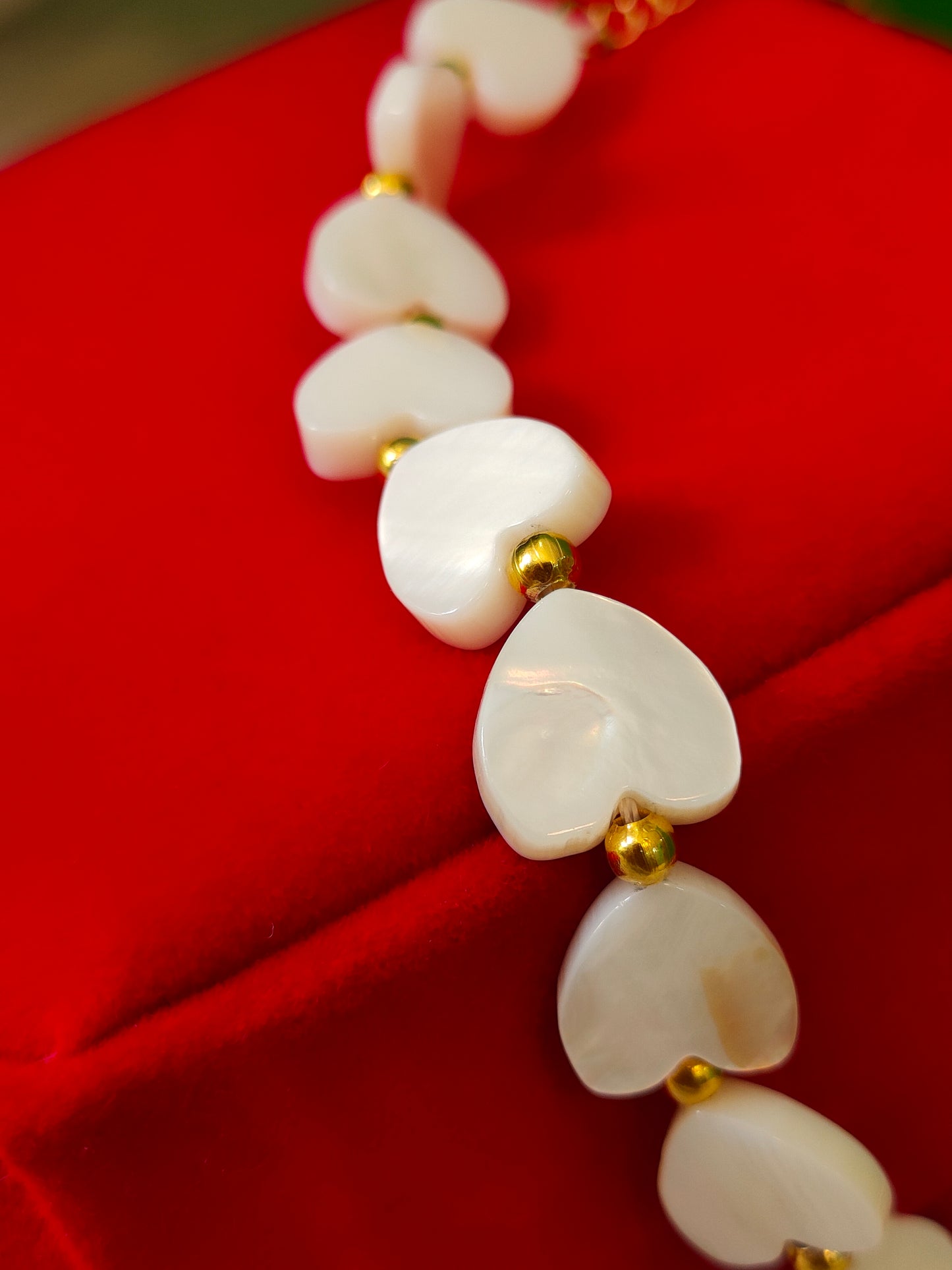Mother Pearl with Keshi Pearl Pendant with Earring