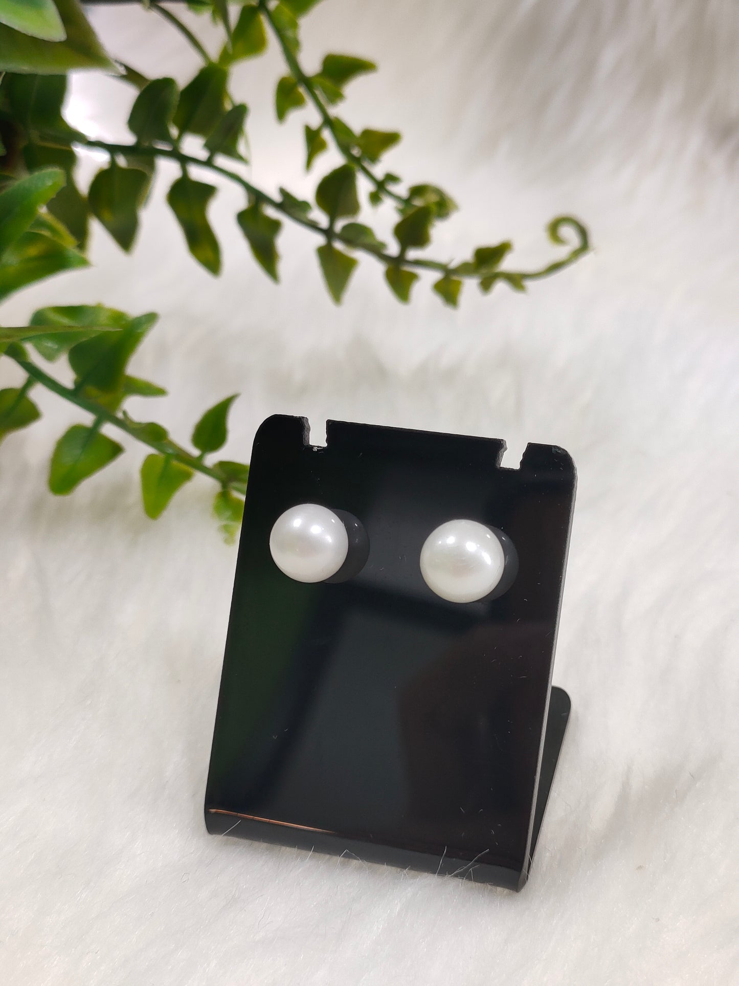 Akoya Earrings (2,500 pairs)