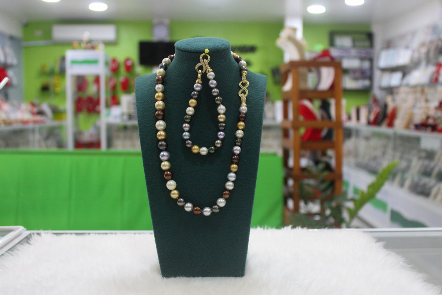 New Arrival! 8mm to 10.2mm Authentic Multi-Color South Sea Pearls Choker Necklace with Bracelet in 5 Microns Settings
