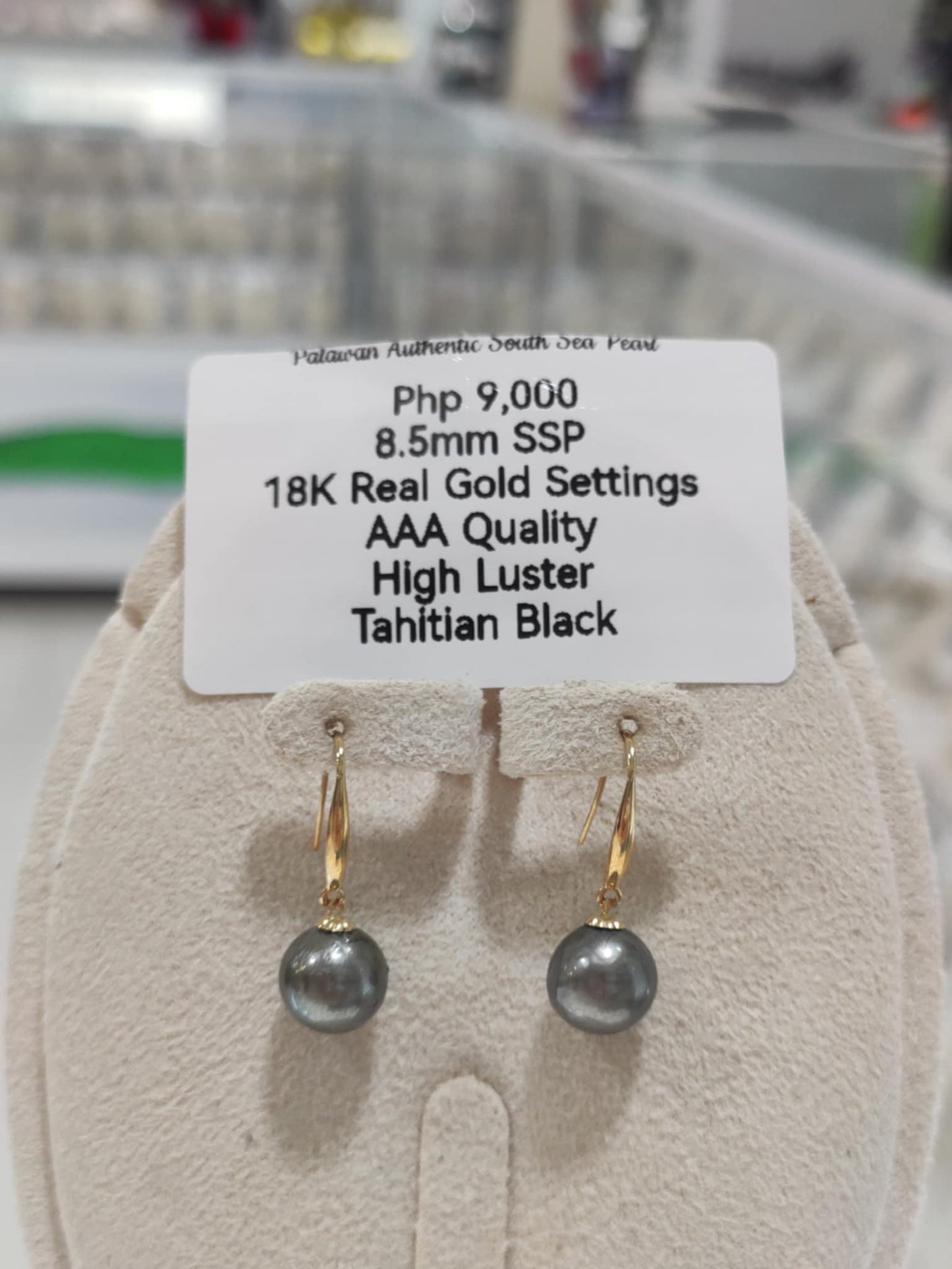 8.5mm Authentic Tahitian Black Color South Sea Pearls in 18k Real Gold Settings