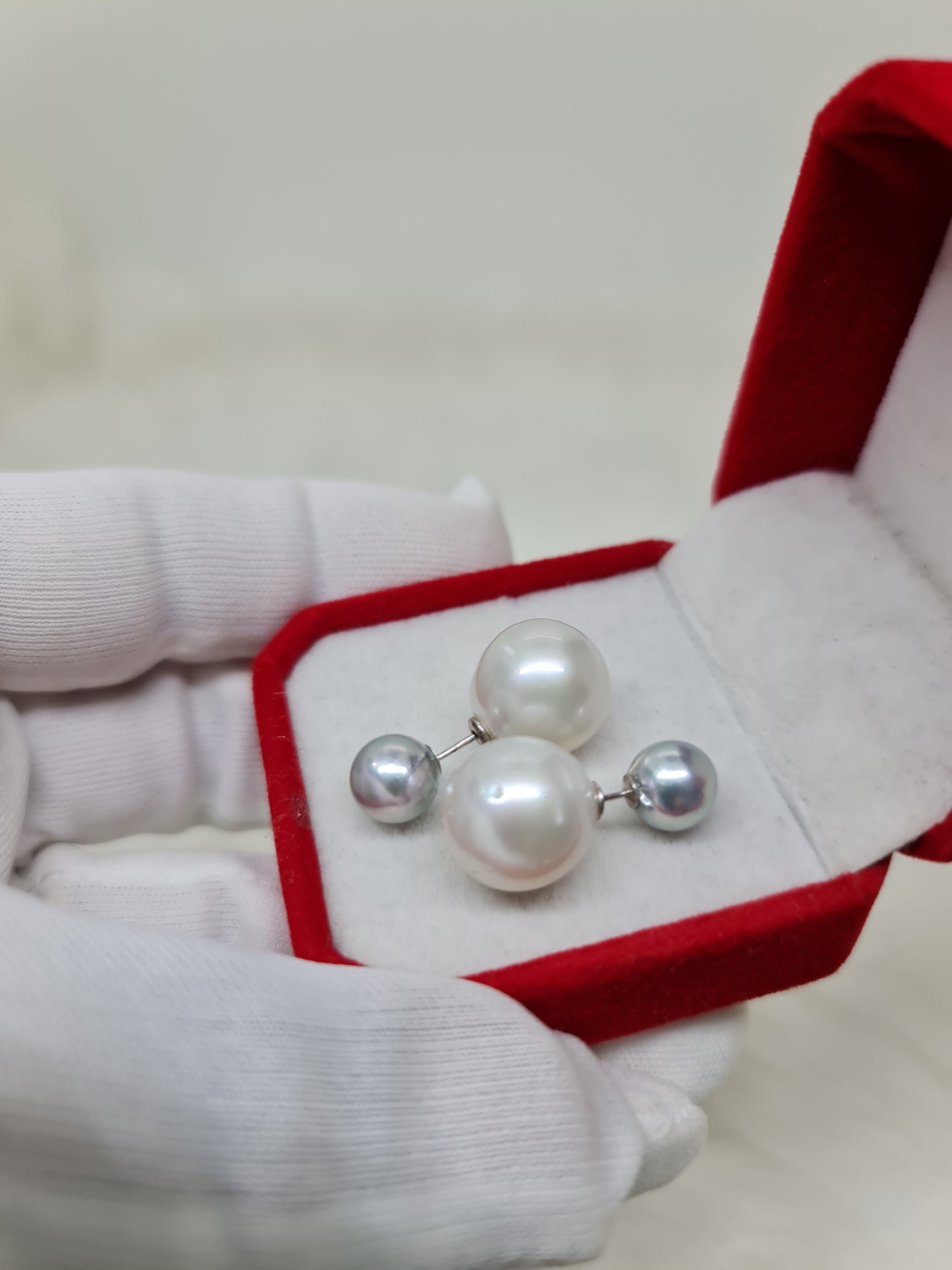 8mm - 13mm Bluish and Classis White South Sea Pearls Earrings in 925 Silver