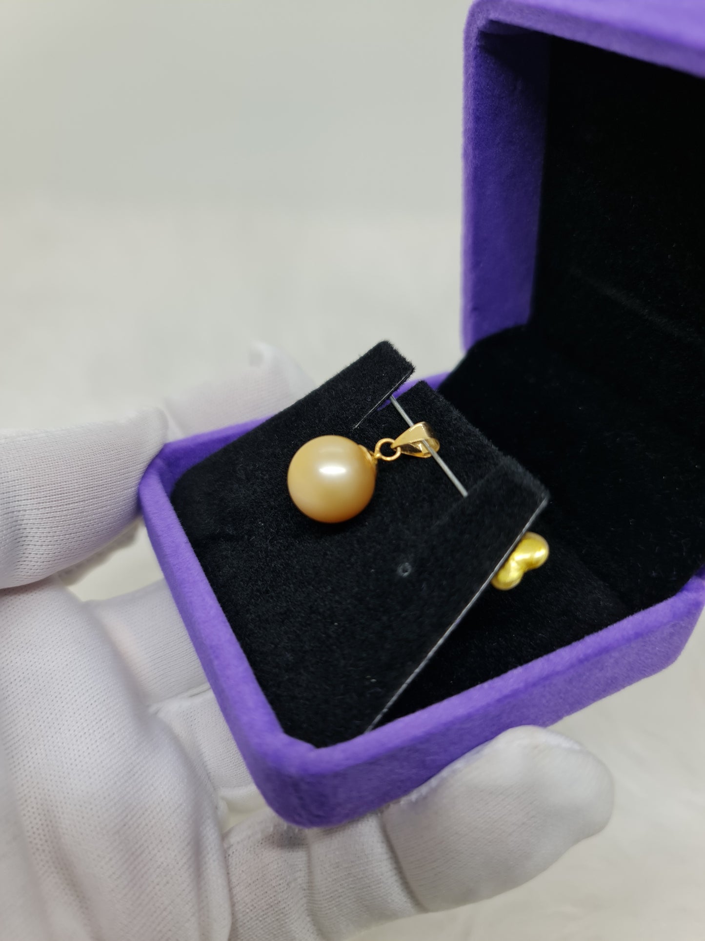 12.5mm Champagne South Sea Pearls Pendant mount in 14Karat Gold