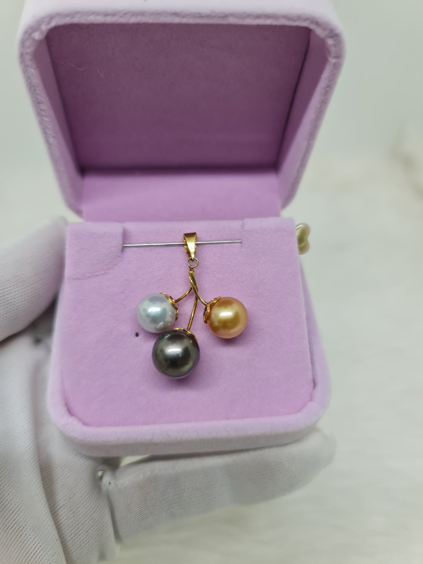 9.5mm - 11.3mm Multi Color South Sea Pearls Pendant mount in 14K Gold