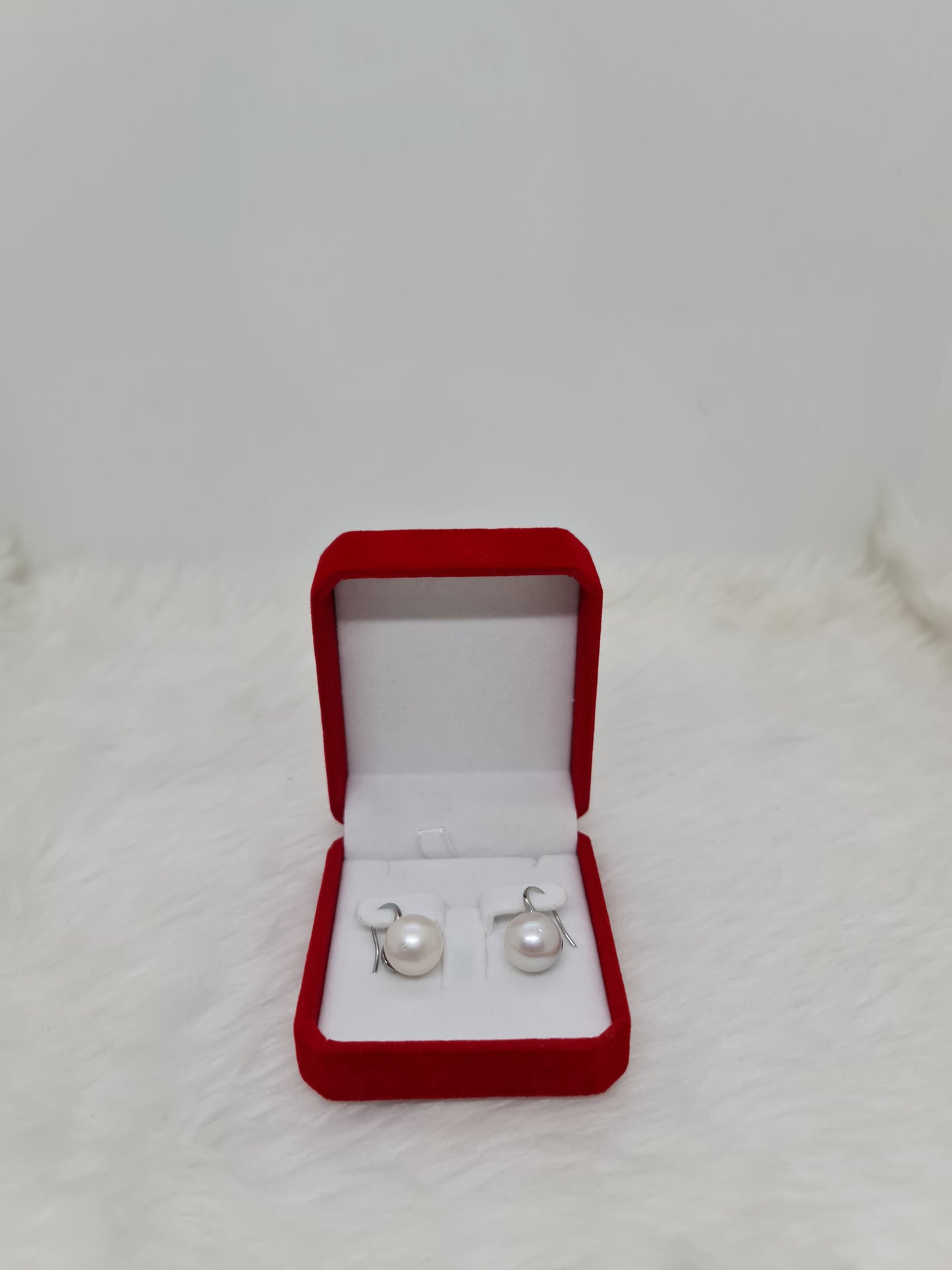 13.4mm - 13.6mm White South Sea Pearls Earrings 925 Silver