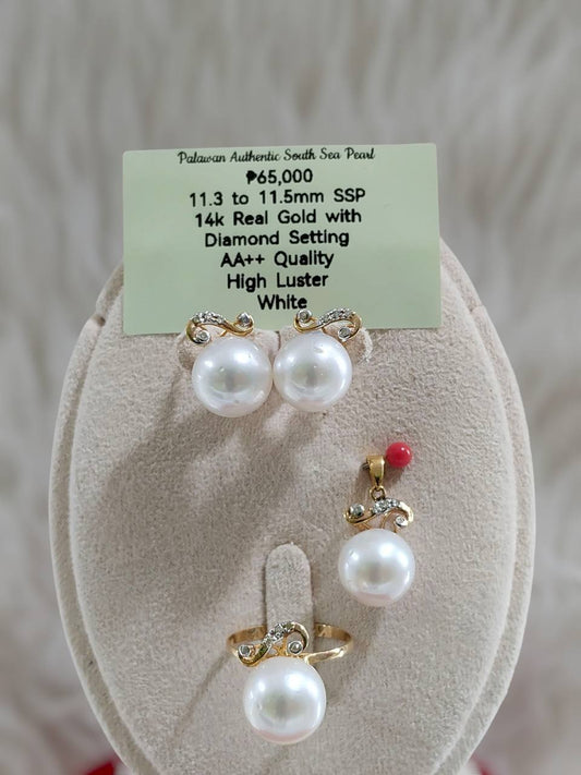 11.3mm to 11.5mm Authentic White South Sea Pearls Set in 14k Gold with Diamonds