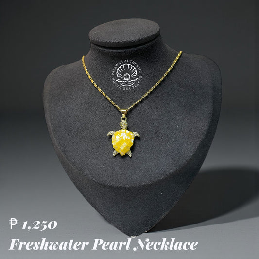 Mother of Pearl Turtle Necklce