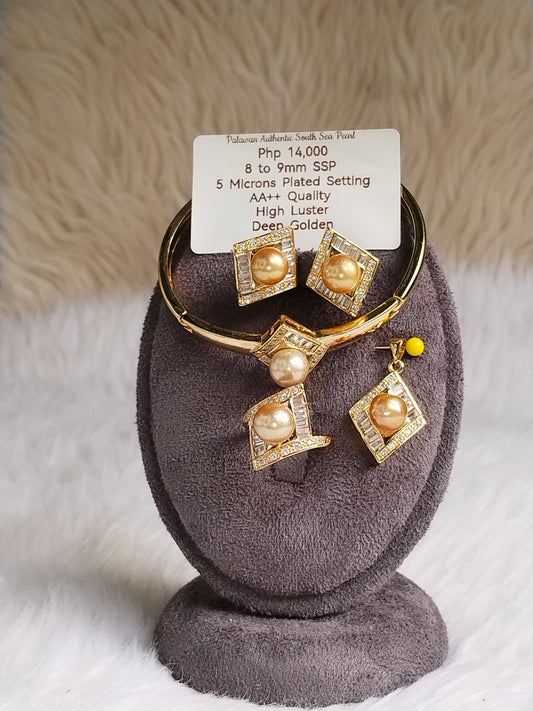 8 to 9mm Authentic Deep Golden Color South Sea Pearl Set in 5 Micron Settings