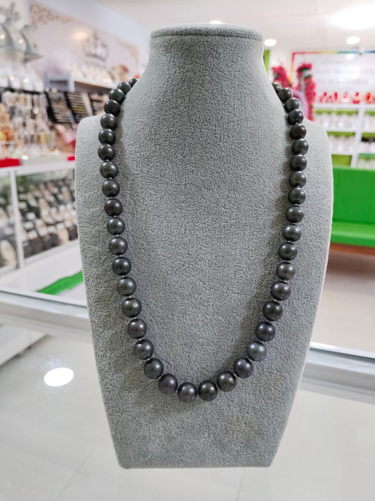 8.8mm to 11mm Authentic Tahitian Black Color South Sea Pearl Choker Necklace
