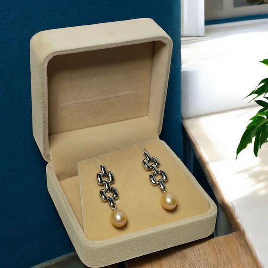 Fresh water pearl earrings in 5 micron